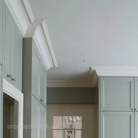 Карниз гладкий Orac Decor C217