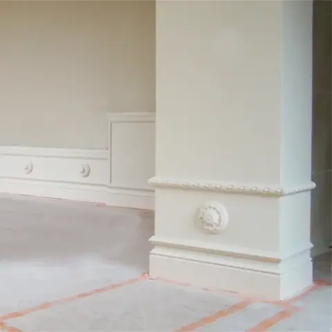 стельова розетка Orac Decor R10