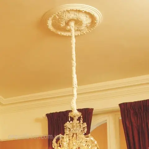 стельова розетка Orac Decor R18